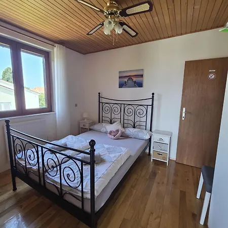 Summer Nest Apartment Lovrecica (Istria)