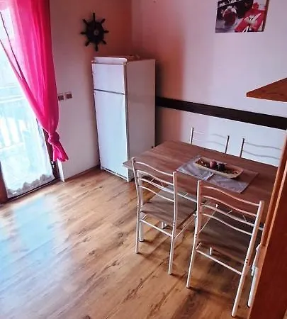 Summer Nest Apartment Lovrecica (Istria)